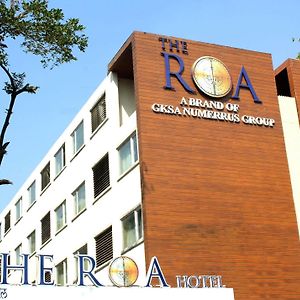 The Roa Hotel